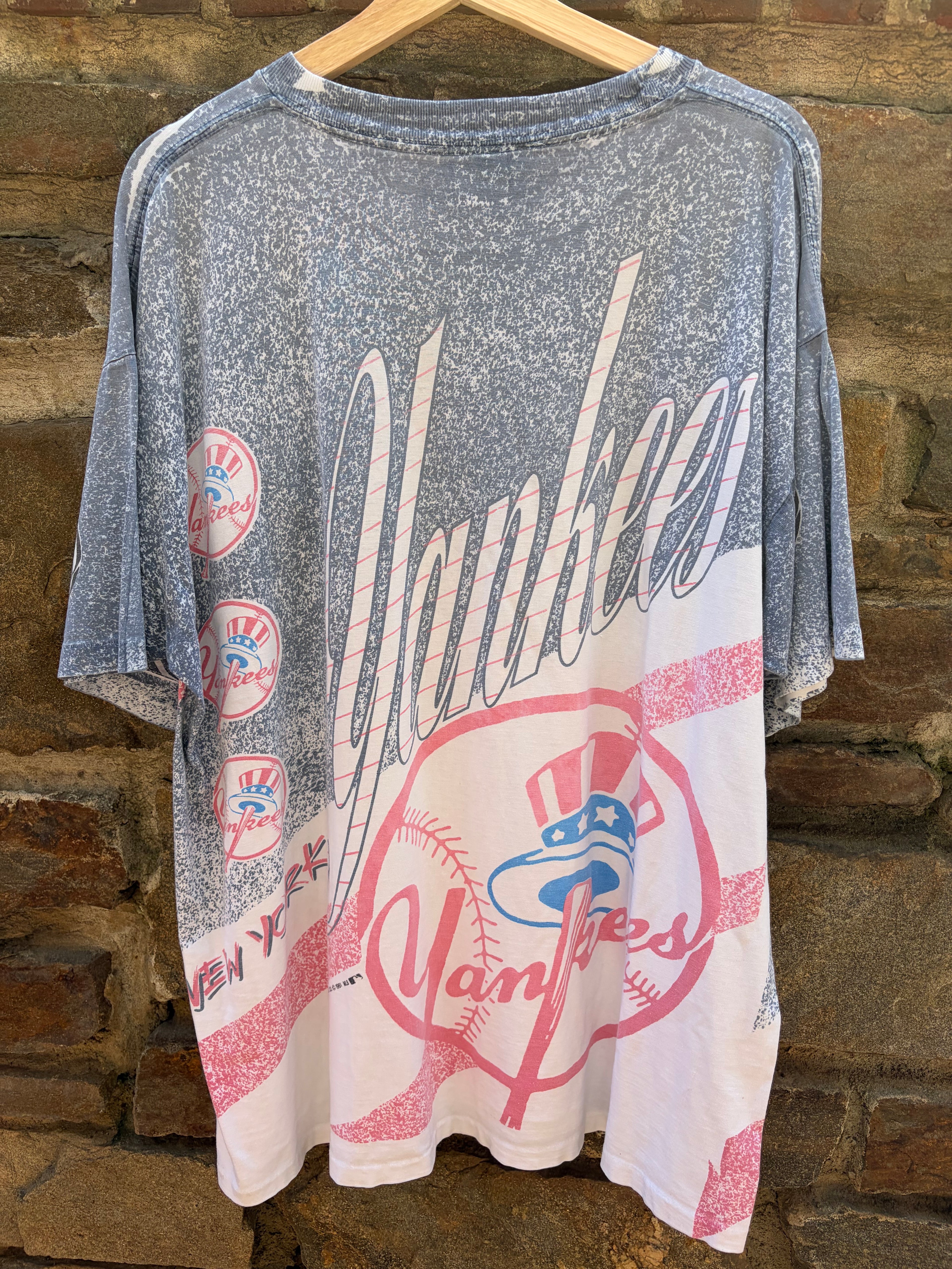 1991 New York Yankees AOP Tee Fits like a 2XL