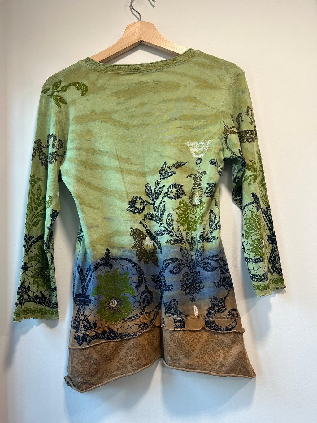 Earthy longsleeve top